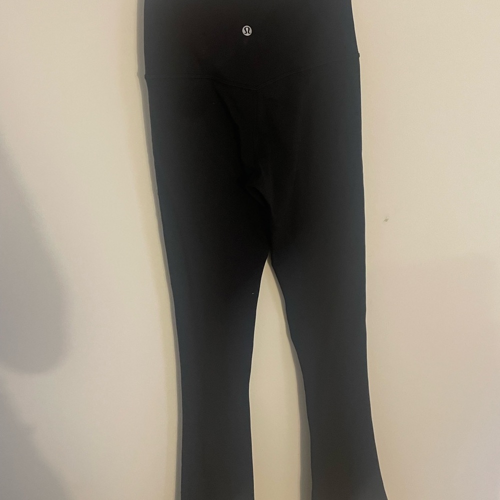 Lululemon Athletica Black Leggings for Versatile Comfort